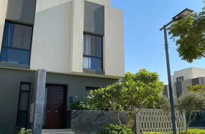 Villa - 6 Bedrooms - 5 Bathrooms for sale in Al Burouj Compound - El Shorouk Compounds - Shorouk City - Cairo