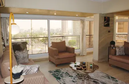 Apartment - 3 Bedrooms - 2 Bathrooms for rent in Nile St. - Dokki - Giza