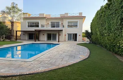 فيلا - 6 غرف نوم - 7 حمامات للايجار في القطامية هايتس - كمبوندات القطامية - القطامية - مدينة القاهرة الجديدة - القاهرة