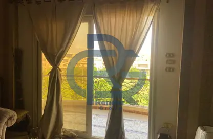 شقة - 3 غرف نوم - 3 حمامات للايجار في المنطقة ب - حى جنوب الاكايمية - مدينة القاهرة الجديدة - القاهرة