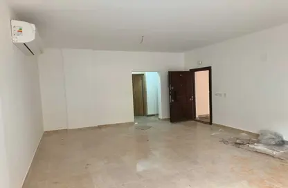 Apartment - 1 Bedroom - 2 Bathrooms for rent in Moon Residences - Fifth Square - The 5th Settlement - New Cairo City - Cairo