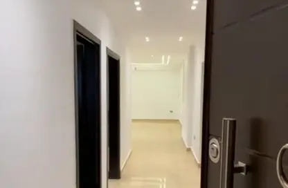 Apartment - 3 Bedrooms - 2 Bathrooms for sale in Wesal City - El Shorouk Compounds - Shorouk City - Cairo