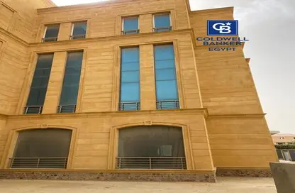 بناية كاملة - استوديو للبيع في اميرالد بارك - امتداد المستثمرين الشمالية - مدينة القاهرة الجديدة - القاهرة