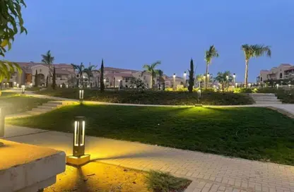 شقة - 2 غرف نوم - 2 حمامات للبيع في معادى فيو - كمبوندات الشروق - مدينة الشروق - القاهرة