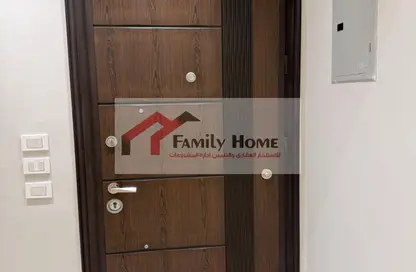 Apartment - 2 Bedrooms - 1 Bathroom for sale in Degla Palms - Al Wahat Road - 6 October City - Giza