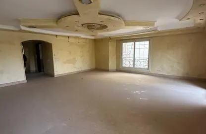 شقة - 3 غرف نوم - 3 حمامات للبيع في شارع المدرسه الكنديه - الحي الرابع - التجمع الخامس - مدينة القاهرة الجديدة - القاهرة