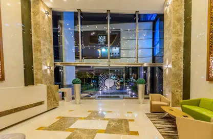 مساحات مكتبية - استوديو - 2 حمامات للايجار في شارع الشويفات - الحي الاول - التجمع الخامس - مدينة القاهرة الجديدة - القاهرة