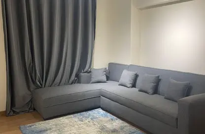 شقة - 3 غرف نوم - 2 حمامات للايجار في حى القرنفل - التجمع الخامس - مدينة القاهرة الجديدة - القاهرة