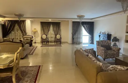 Apartment - 4 Bedrooms - 3 Bathrooms for sale in El Rehab Extension - Al Rehab - New Cairo City - Cairo