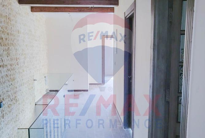 8090182 - Property Image 2
