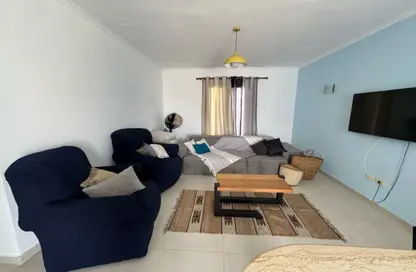 Penthouse - 3 Bedrooms - 2 Bathrooms for rent in Mountain View - Ras Al Hekma - North Coast