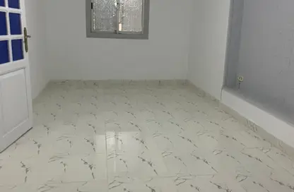 Apartment - 3 Bedrooms - 1 Bathroom for rent in Al Nasr Road - 1st Zone - Nasr City - Cairo