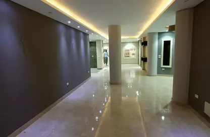 Apartment - 3 Bedrooms - 2 Bathrooms for sale in Street20 - District 2 - The 5th Settlement - New Cairo City - Cairo