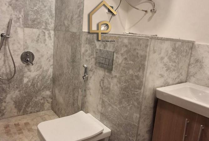 8420020 - Property Image 3