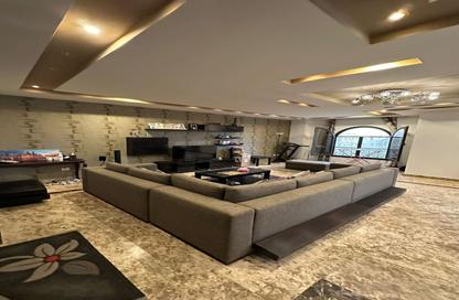 Apartment - 3 Bedrooms - 3 Bathrooms for sale in El Narges Buildings - Al Narges - New Cairo City - Cairo