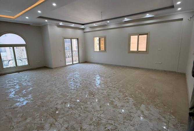 8012530 - Property Image 3