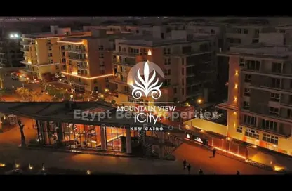 Apartment - 2 Bedrooms - 2 Bathrooms for sale in Mountain View iCity - 5th Settlement Compounds - The 5th Settlement - New Cairo City - Cairo