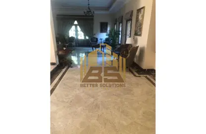 فيلا - 7 غرف نوم - 7 حمامات للبيع في طريق بلبيس - خط 10 - الحي الثالث - مدينة العبور - القليوبية