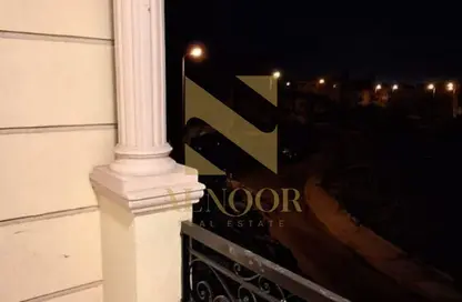 شقة - 3 غرف نوم - 3 حمامات للايجار في لازورد - الحي الثامن - الشيخ زايد - الجيزة
