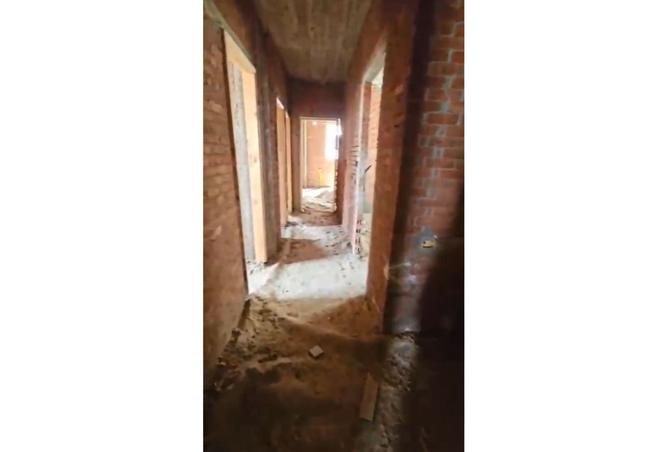 8040196 - Property Image 2