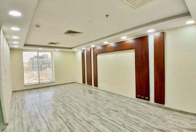 8432574 - Property Image 2