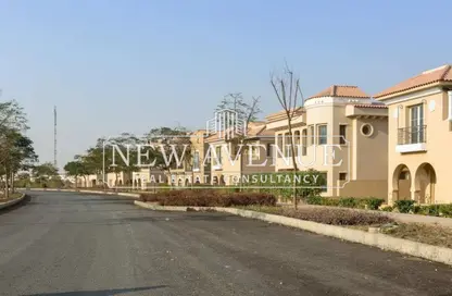 Villa - 5 Bedrooms - 5 Bathrooms for sale in The Residences - Hyde Park - New Cairo City - Cairo