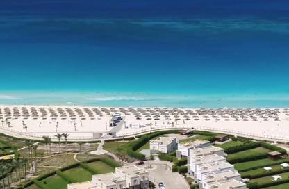 Chalet - 2 Bedrooms - 2 Bathrooms for sale in Ramla Lakeside - Qesm Ad Dabaah - North Coast