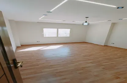 Apartment - 3 Bedrooms - 3 Bathrooms for sale in Mohamed Naguib Axis - Abou El Houl - New Cairo City - Cairo