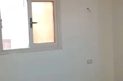 شقة - 3 غرف نوم - 2 حمامات للبيع في شارع النيل الابيض - المهندسين - الجيزة شقة - 3 غرف نوم - 2 حمامات للبيع في شارع النيل الابيض - المهندسين - الجيزة