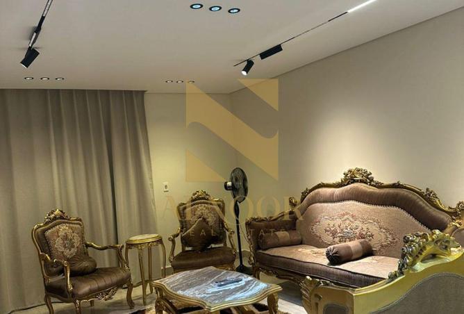 8086322 - Property Image 2