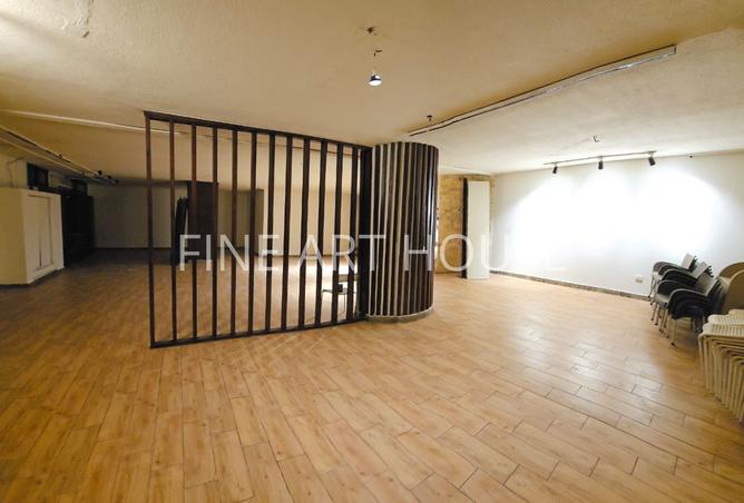 8358161 - Property Image 2