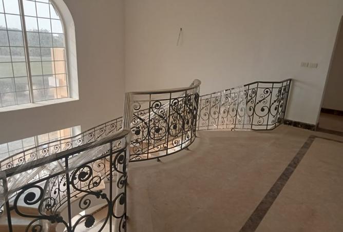 8184854 - Property Image 2