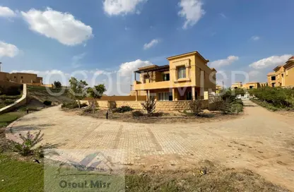 فيلا - 4 غرف نوم - 6 حمامات للبيع في رويال ميدوز - كمبوندات الشيخ زايد - الشيخ زايد - الجيزة