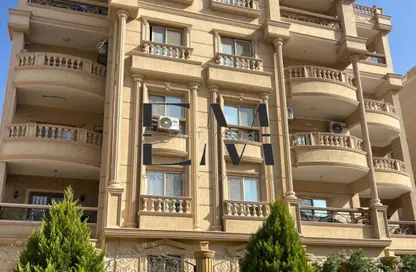Apartment - 3 Bedrooms - 2 Bathrooms for sale in North Lotus - El Lotus - New Cairo City - Cairo