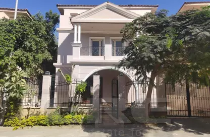 Villa - 4 Bedrooms - 5 Bathrooms for rent in Maxim - The 1st Settlement - New Cairo City - Cairo