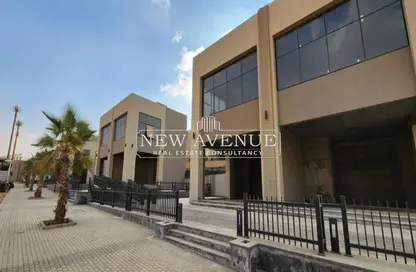 Retail - Studio for sale in Village Gardens Katameya - 5th Settlement Compounds - The 5th Settlement - New Cairo City - Cairo