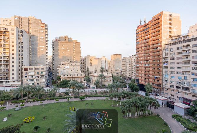 8163120 - Property Image 2