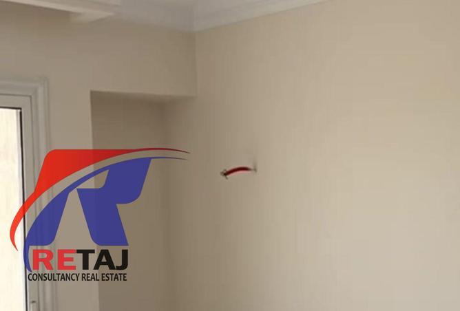 8040483 - Property Image 2