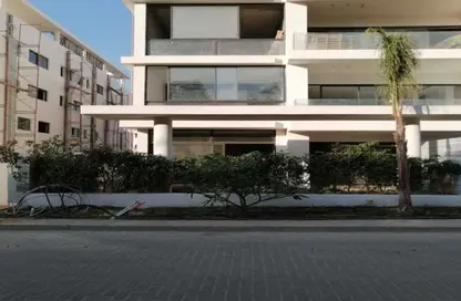 Apartment - 2 Bedrooms - 2 Bathrooms for sale in Lake View Residence 2 - 5th Settlement Compounds - The 5th Settlement - New Cairo City - Cairo