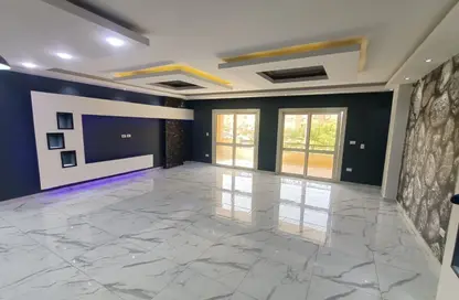 Apartment - 3 Bedrooms - 3 Bathrooms for sale in Al Khamayel city - Sheikh Zayed Compounds - Sheikh Zayed City - Giza