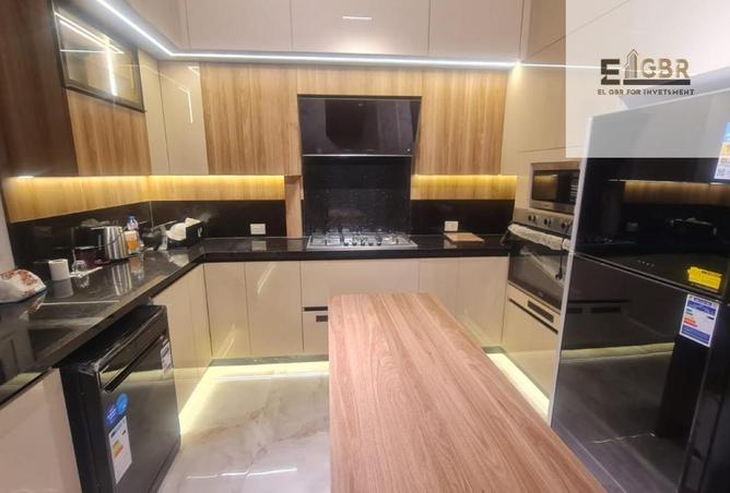 8422321 - Property Image 3