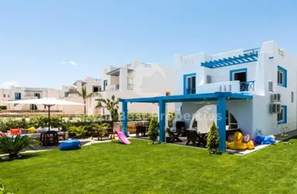 Chalet - 2 Bedrooms - 2 Bathrooms for sale in Mountain View - Ras Al Hekma - North Coast