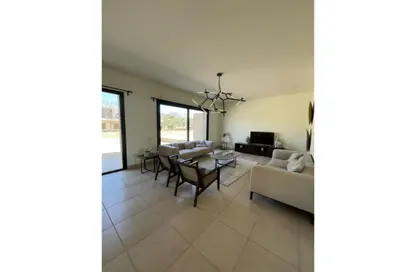 Townhouse - 4 Bedrooms - 3 Bathrooms for sale in Swan Lake Residence - 5th Settlement Compounds - The 5th Settlement - New Cairo City - Cairo