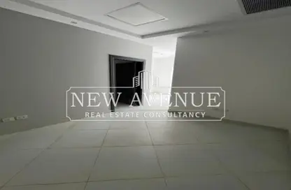 Office Space - Studio - 1 Bathroom for rent in East Hill - 5th Settlement Compounds - The 5th Settlement - New Cairo City - Cairo