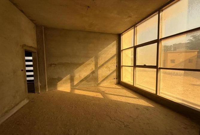 8212925 - Property Image 3