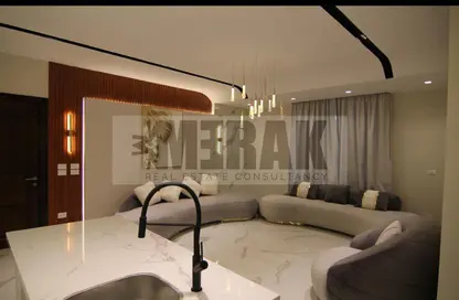 Apartment - 2 Bedrooms - 2 Bathrooms for sale in Hyde Park - 5th Settlement Compounds - The 5th Settlement - New Cairo City - Cairo