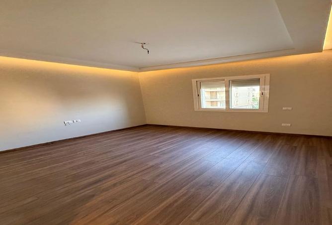 8035259 - Property Image 2