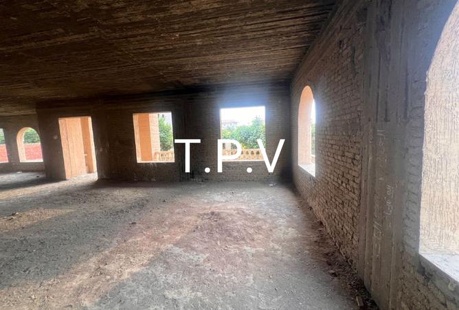 8046240 - Property Image 3