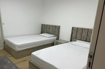 شقة - 3 غرف نوم - 3 حمامات للايجار في ذا كورت ياردز - كمبوندات الشيخ زايد - الشيخ زايد - الجيزة