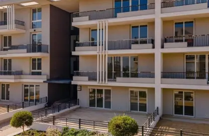 Apartment - 3 Bedrooms - 3 Bathrooms for sale in Pyramids Hills - Cairo Alexandria Desert Road - 6 October City - Giza